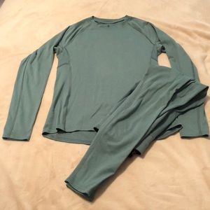 BeanTek Midweight Base Layer Long Sleeve Crew and Pants
